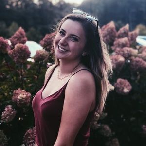 Meet your Posher, Catie